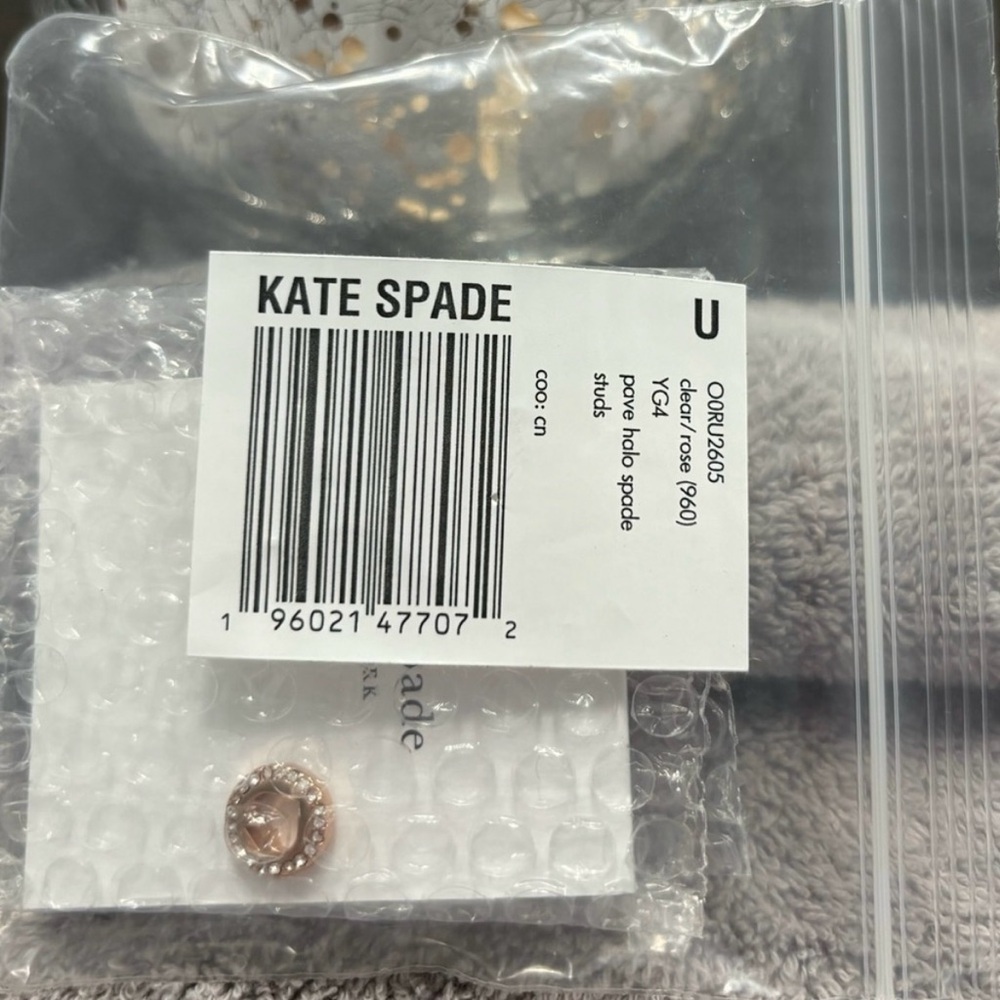 🔥NWT KATE SPADE SPOT THE SPADE EARRINGS,CLEAR/GOLD🔥 - Picture 3 of 6